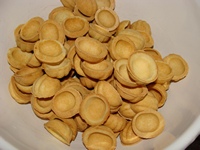 готовые половинки печенья орешки