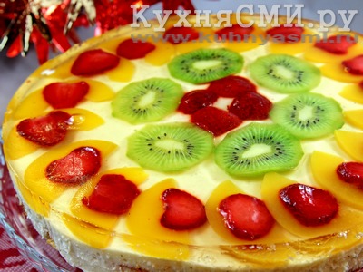 Бисквитный торт с фруктами в желе